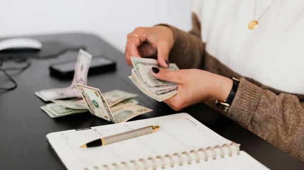 Chọn loại hình hạch toán độc lập hay phụ thuộc khi thành lập chi nhánh?